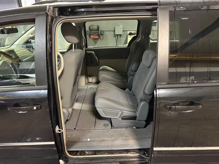 2009 dodge grand-caravan sxt with 187638 miles for sale near elk-river, minnesota cb1a40f4aba84526b2ac7465e18705a7.jpeg