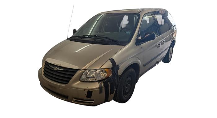 2006 chrysler town-&-country base with 224797 miles for sale near elk-river, minnesota cb216ea3306648139c1e4f63a4304f2a.jpg