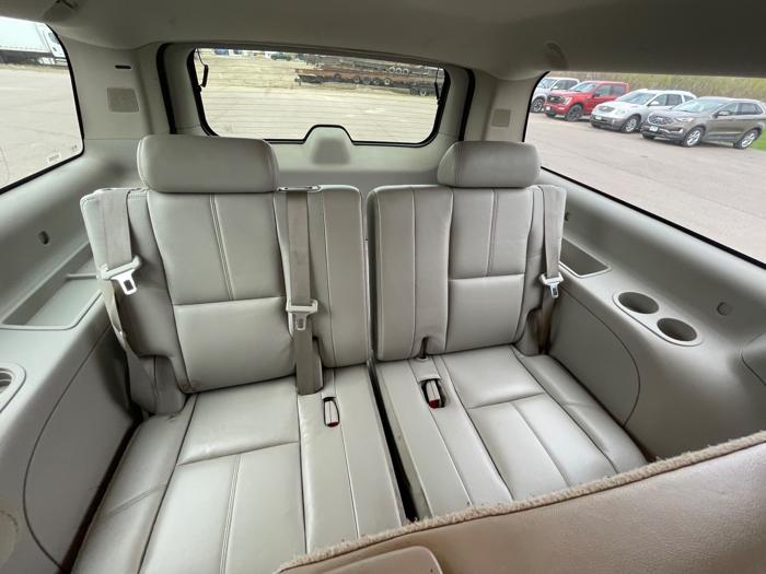 2009 chevrolet suburban lt1-1500-4wd with 253232 miles for sale near redwood-falls, minnesota cb3dc451e4ce4d7ca37b92bc629df73d.jpeg