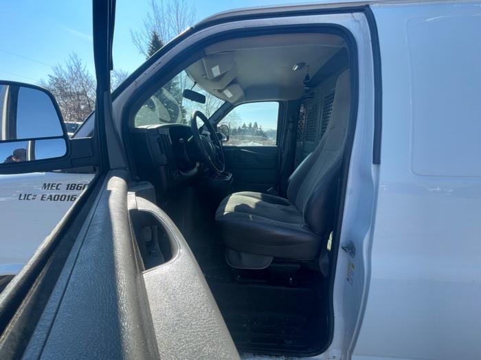 2015 chevrolet express 3500-cargo-extended with 232035 miles for sale near fridley, minnesota cb52a27f0c8a4f8fabb169fd147115ff.jpeg