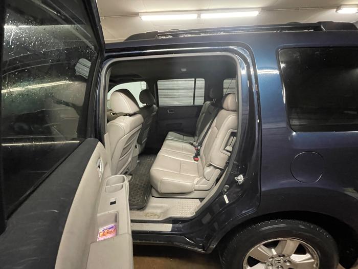 2011 honda pilot ex-l-4wd-5-spd-at with 235610 miles for sale near elk-river, minnesota cb54e6600b2147d685e6bad76768e911.jpeg