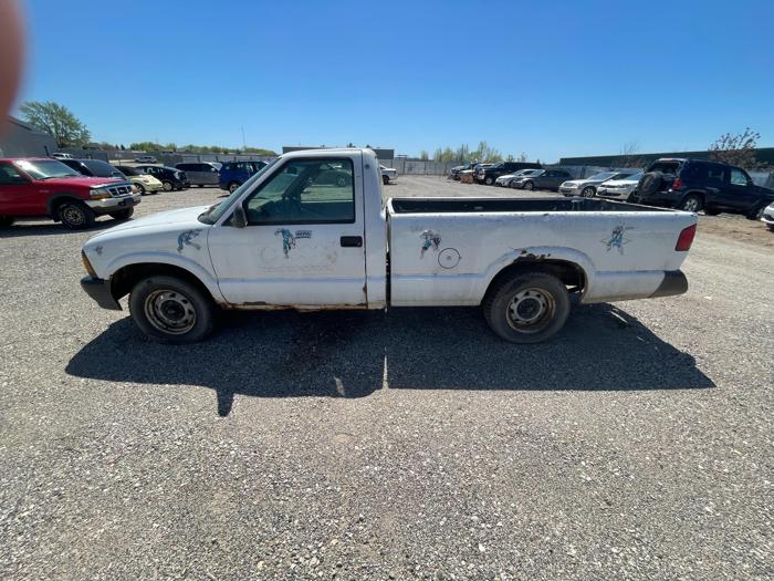1997 chevrolet s-10-pickup ls with 76071 miles for sale near elk-river, minnesota cb6e10ecefd74d8992bf8adcf44e20e7.jpg