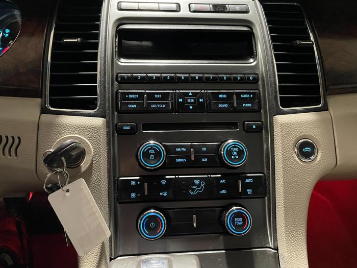 2010 Ford Taurus