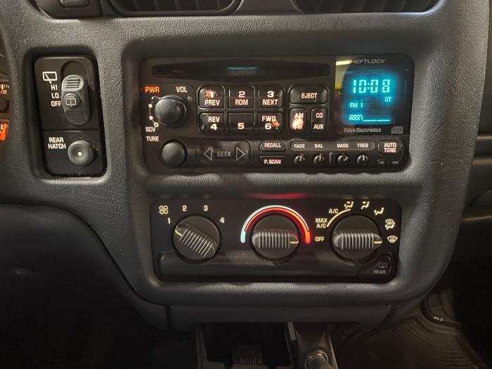 2002 chevrolet blazer 2-door-4wd-ls with 141544 miles for sale near elk-river, minnesota cb86352f749c4ba394cf99f402c6750c.jpeg