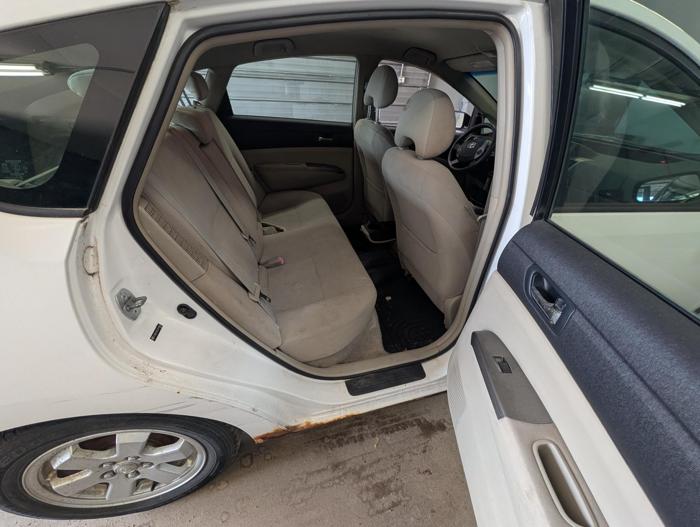 2006 toyota prius 4-door-liftback with 297498 miles for sale near elk-river, minnesota cbb90c2d0c6e426083e89badca01ea6d.jpg