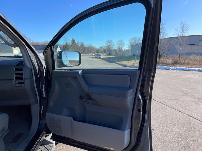 2004 nissan armada le with 220479 miles for sale near elk-river, minnesota cc038adfbf5046e4803ad471899d6dec.jpg