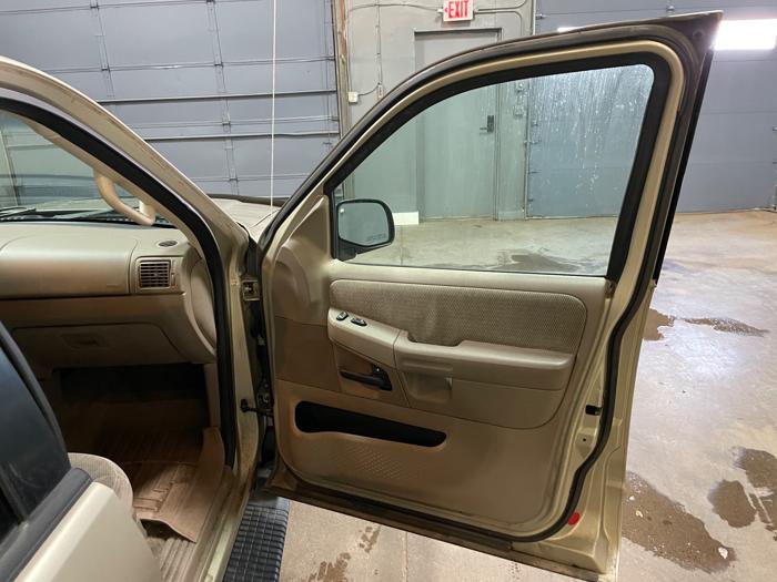 2002 ford explorer xlt-4wd with 136256 miles for sale near elk-river, minnesota cc05c35dac7e4601b623d88013104044.jpeg