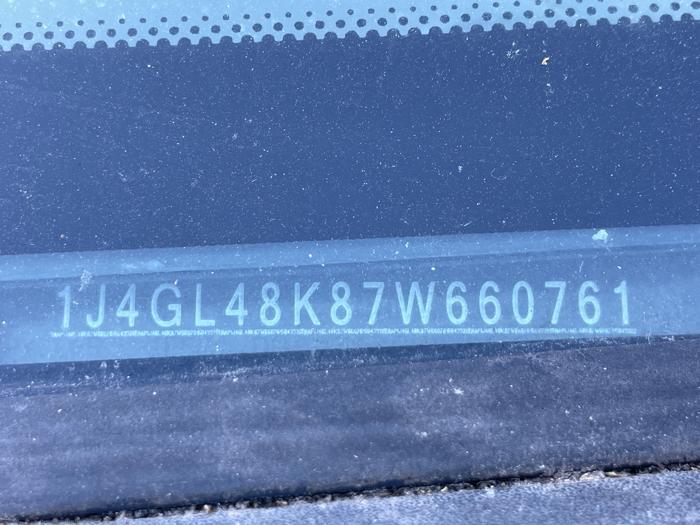 2007 jeep liberty sport-4wd with 179296 miles for sale near elk-river, minnesota cc1b76a6fad942e288f18ab72600cce5.jpeg