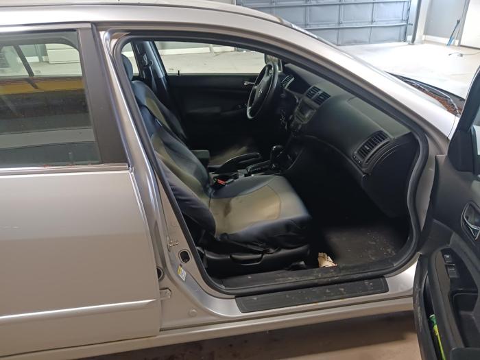 2006 honda accord lx-se-sedan-at with 168218 miles for sale near elk-river, minnesota cc4ee514854e424aafa6accd08361b69.jpg