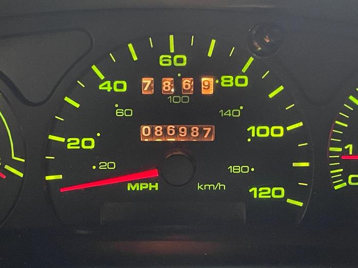 2000 Ford Taurus