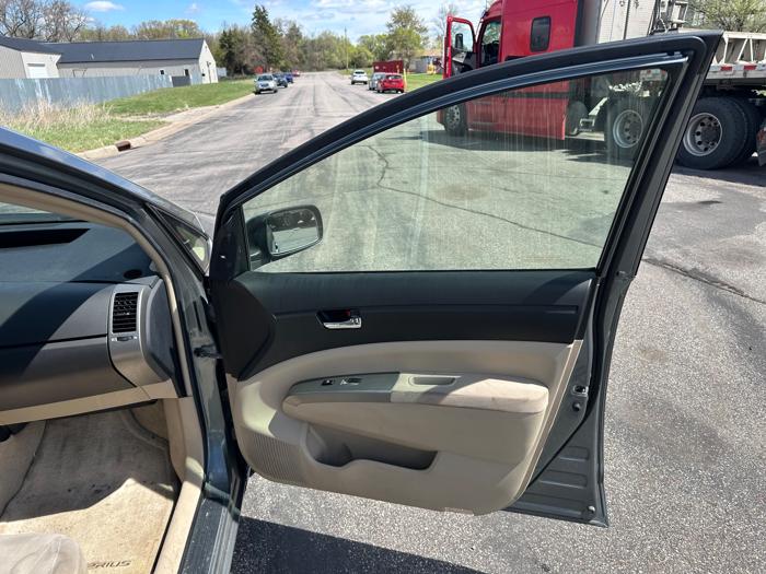 2004 toyota prius 4-door-liftback with 174895 miles for sale near elk-river, minnesota cd233055daef47158dec292d536c5b00.jpeg