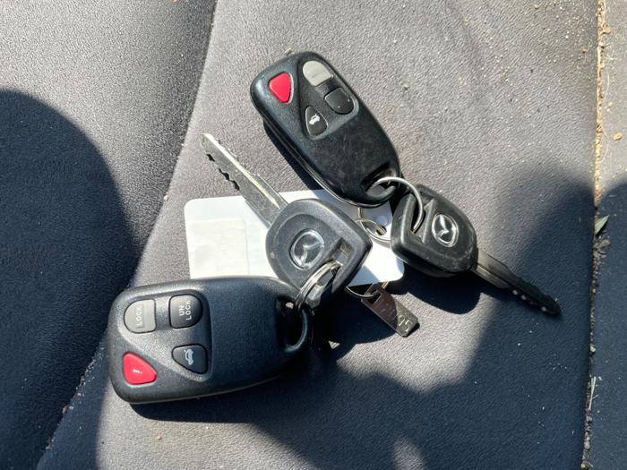 2004 mazda rx-8 manual with 73594 miles for sale near elk-river, minnesota cd24ba4648a848a8a3a5b222f442e4c1.jpeg