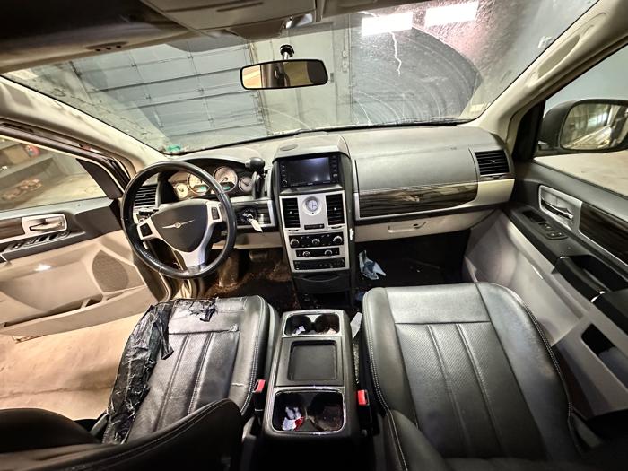 2010 chrysler town-&-country touring with 243937 miles for sale near elk-river, minnesota cd44d8e85e0e4723a61739177fdaa4e2.jpeg