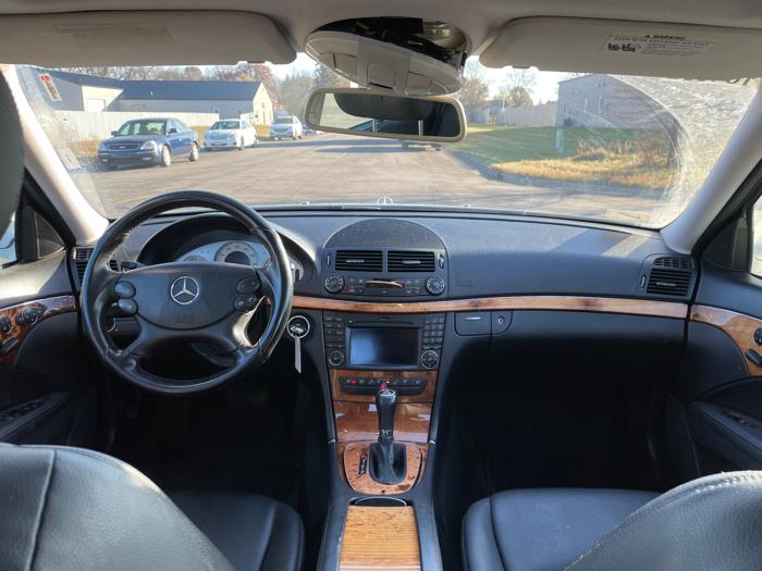 2009 mercedes-benz e-class e350-4matic-sedan for sale near elk-river, minnesota cd7b7d009187430cb72eed61d4d11c1e.jpeg