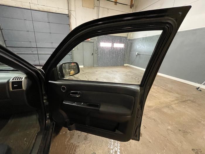 2008 chevrolet colorado lt1-crew-cab-4wd with 75105 miles for sale near elk-river, minnesota cd8cb6683a12492bae48ef44710c84f8.jpeg