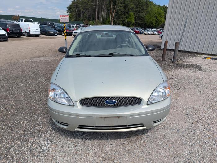 2005 ford taurus se with 78590 miles for sale near elk-river, minnesota cd96ce6828464ea683fa3cb66788b9b7.jpg