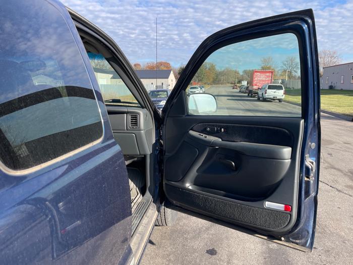 2000 chevrolet silverado-1500 ls-ext.-cab-3-door-long-bed-4wd with 134372 miles for sale near elk-river, minnesota cd97dfc86479460f875bfd0b91e0d90a.jpeg