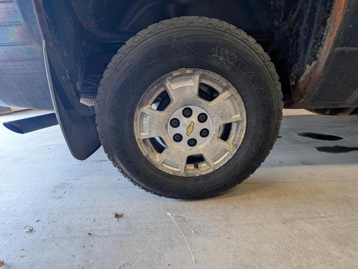 2012 chevrolet silverado-1500 lt-ext.-cab-long-box-4wd with 150636 miles for sale near elk-river, minnesota cdc2586bc86d43e9a49a15d289b8ec2c.jpg
