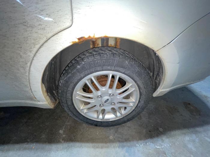 2009 ford focus se-sedan with 198044 miles for sale near elk-river, minnesota cdcea79701a9482ba4b84563b3f25375.jpeg