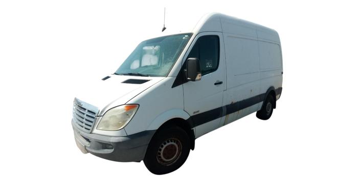2011 freightliner sprinter 2500-144-in.-wb with 342161 miles for sale near elk-river, minnesota cdd54c3f205a4082a56da60f422dae3a.jpg