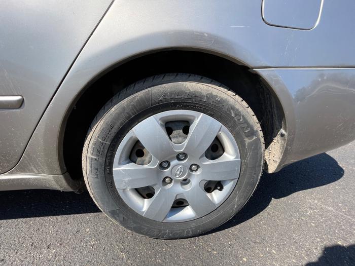 2001 hyundai sonata gl with 173208 miles for sale near columbus, minnesota ce023a131dbb47bea5a92f8f241569ae.jpeg