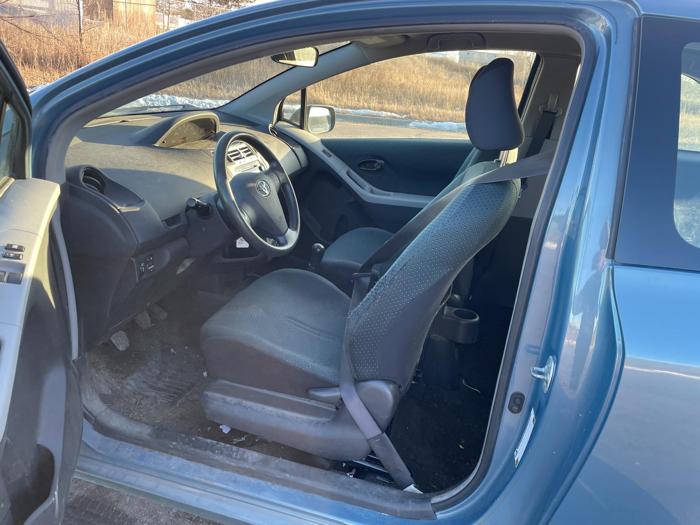 2008 toyota yaris base with 164756 miles for sale near elk-river, minnesota ce0ddb0d8aea4fb1a6b7ed8987eeef25.jpg
