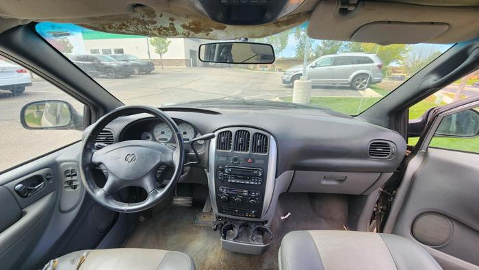 2004 dodge grand-caravan sxt with 275900 miles for sale near burnsville, minnesota ce111de060d84346bf24911aaed7316d.jpg