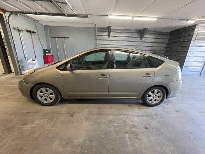 2006 toyota prius 4-door-liftback with 175609 miles for sale near elk-river, minnesota ce496ae0a9bb4842ba2b1c0a0181219e.jpeg