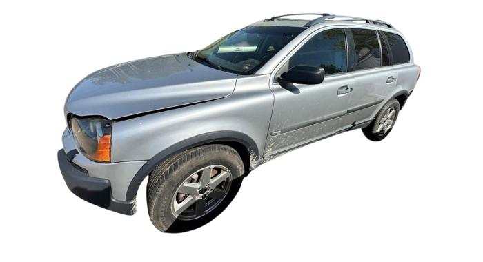 2004 volvo xc90 2.5t-awd for sale near elk-river, minnesota ce6fdf4bb7df4a0f9437f650e260d775.jpg