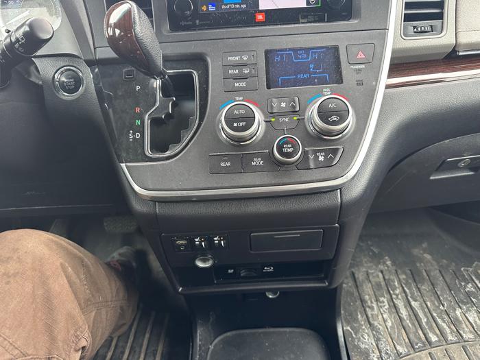 2015 toyota sienna limited-awd-7-passenger-v6 with 155568 miles for sale near elk-river, minnesota ce8c077195ba4edab6e2ac1b17c5e558.jpeg