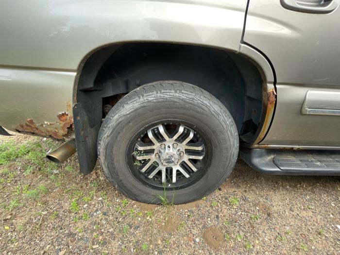 2003 chevrolet tahoe 4wd with 269204 miles for sale near elk-river, minnesota cead7077fe564f579dfdcda525fcead9.jpeg