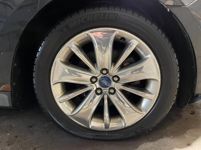 2010 Ford Taurus