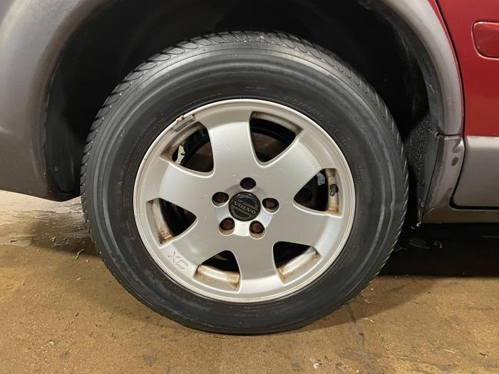 2001 Volvo XC70