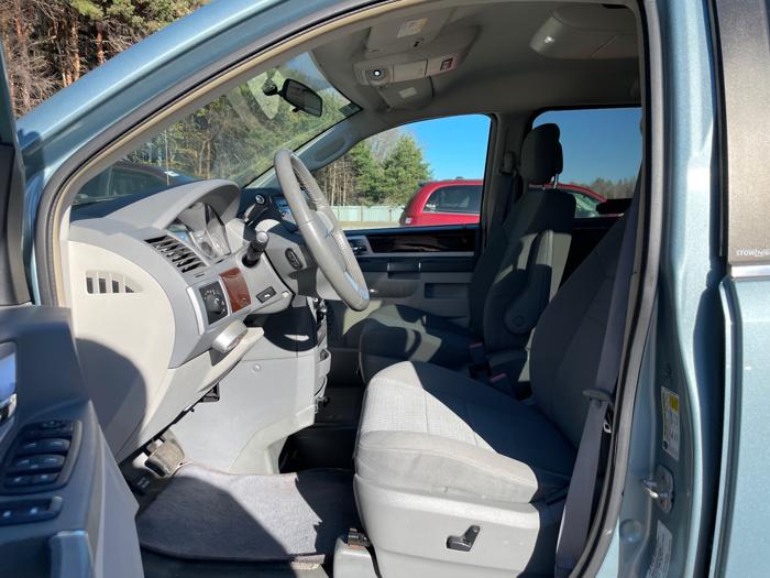 2010 chrysler town-&-country touring with 85465 miles for sale near elk-river, minnesota cee0952b326f4a1fb73294e24c5e78c0.jpeg