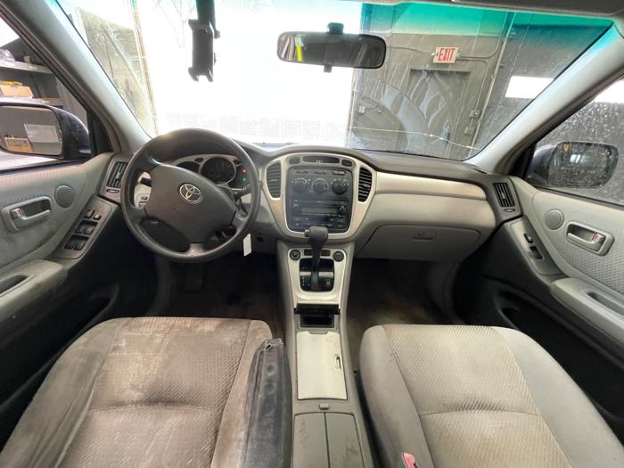 2005 toyota highlander limited-v6-2wd with 268564 miles for sale near elk-river, minnesota cf29e37e90ea4eac826fef141c88842b.jpeg