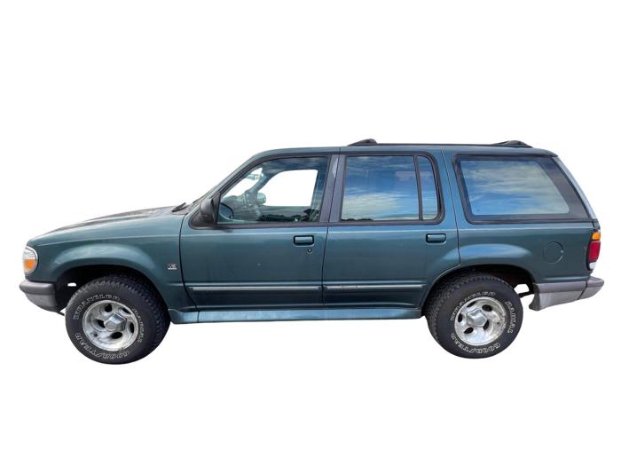 1997 ford explorer xlt-4-door-awd with 172185 miles for sale near elk-river, minnesota cf2d2bdd0387438486558f658814ff1a.jpg