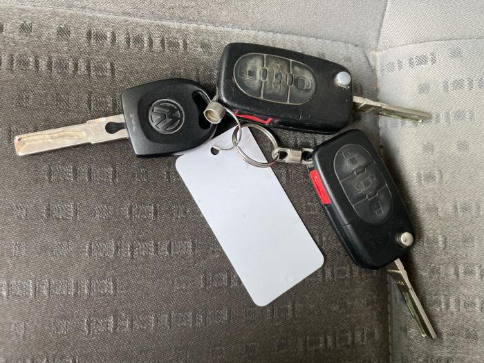 2001 volkswagen golf gl-2.0 with 149243 miles for sale near elk-river, minnesota cf6340c102f146ca81ccda65fb8a1a2c.jpg