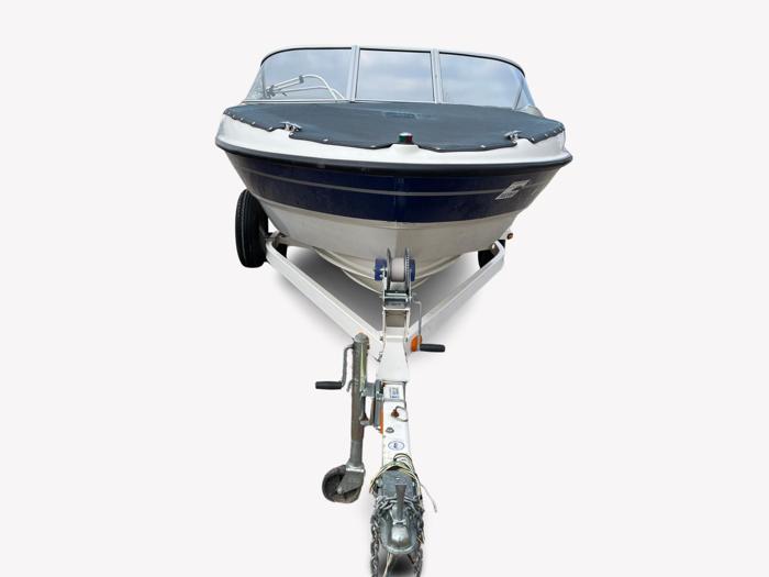 2005 18 Ft. Bayliner