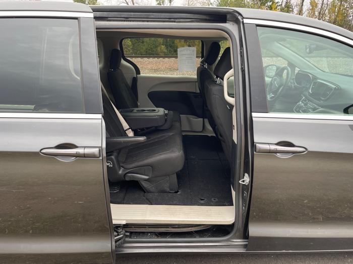 2017 chrysler pacifica touring with 257812 miles for sale near rochester, minnesota cf8304797e5b43eeacb1ad17b9e35629.jpeg