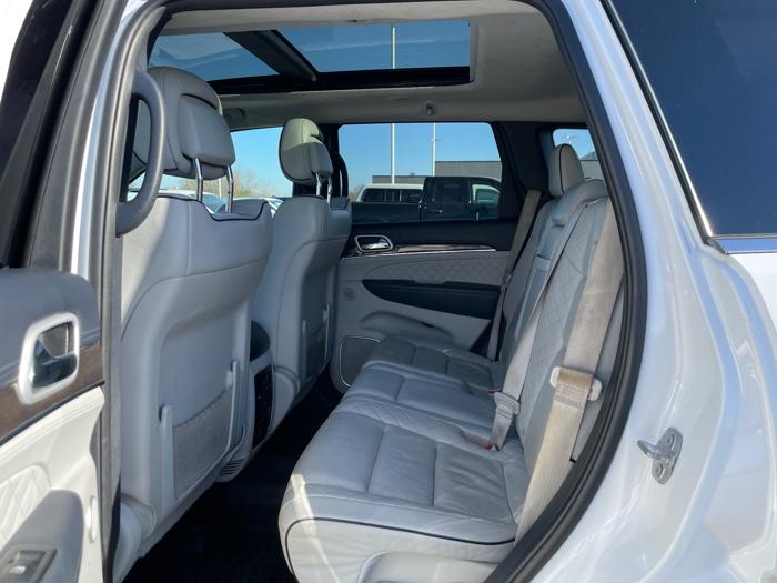 2018 jeep grand-cherokee summit-4wd with 160031 miles for sale near rochester, minnesota cf8caaaceb0646d5a3f762a52f0f1794.jpeg