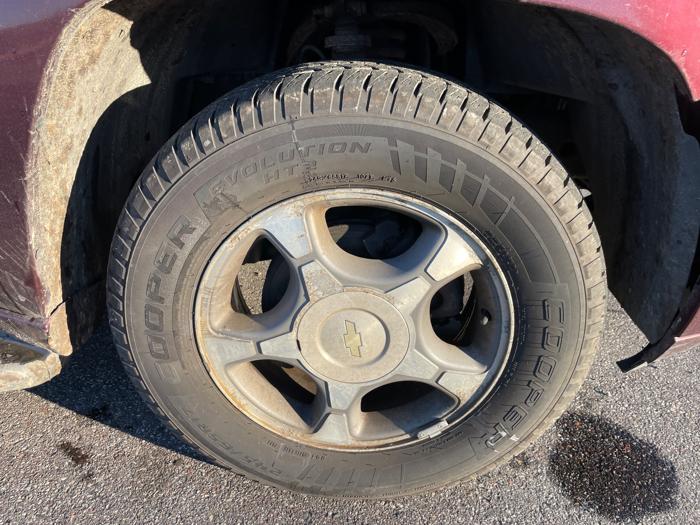 2006 chevrolet trailblazer ls-4wd with 205755 miles for sale near elk-river, minnesota cf9c98512e5a4285937e8eb950c49484.jpeg