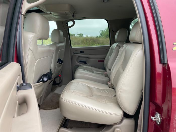 2004 chevrolet suburban 1500-4wd with 315133 miles for sale near elk-river, minnesota cf9ef9df8d04414d865eeaef224ec400.jpeg