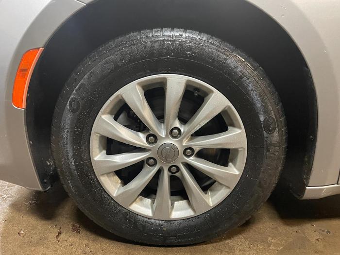 2017 chrysler pacifica touring-l with 146565 miles for sale near elk-river, minnesota cfa1753af5fe484db461e6c007daaada.jpg