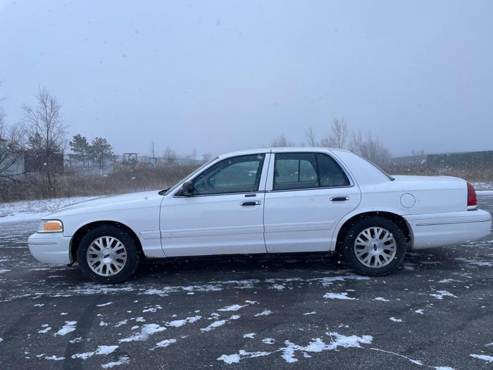 2003 ford crown-victoria lx with 153800 miles for sale near elk-river, minnesota cfb5ef41ce374ac681b6c4e560ba5388.jpg