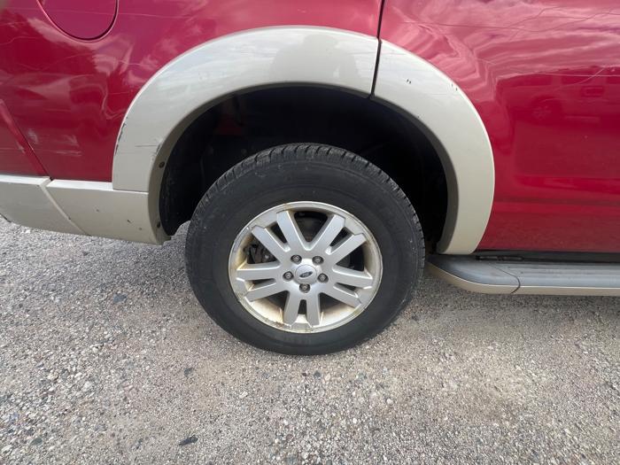 2009 ford explorer eddie-bauer-4.0l-4wd with 146969 miles for sale near elk-river, minnesota cfc1fdbb28db459e83ed645a551f505f.jpeg