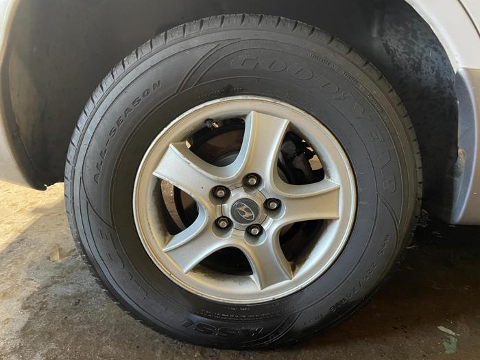 2004 hyundai santa-fe fe with 179842 miles for sale near elk-river, minnesota cfe7d77d39b84174a8f0d124f9377dbd.jpg