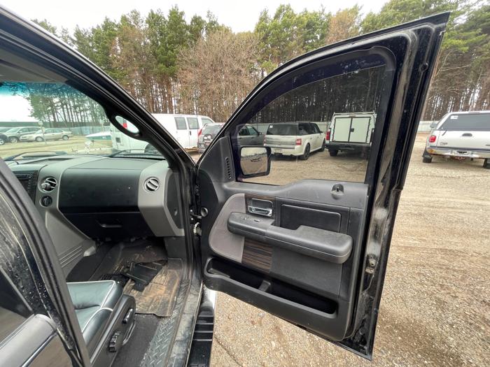 2007 lincoln mark-lt 4wd with 201750 miles for sale near elk-river, minnesota cfebc77a38364b76a668ed81921200bc.jpeg