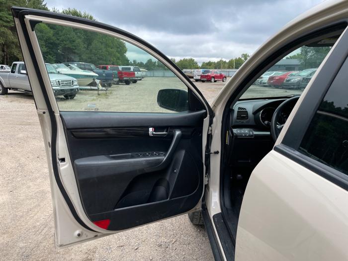 2011 kia sorento lx-2wd with 181730 miles for sale near elk-river, minnesota d058b7672a3e48969cfe2273e2e8df4b.jpeg