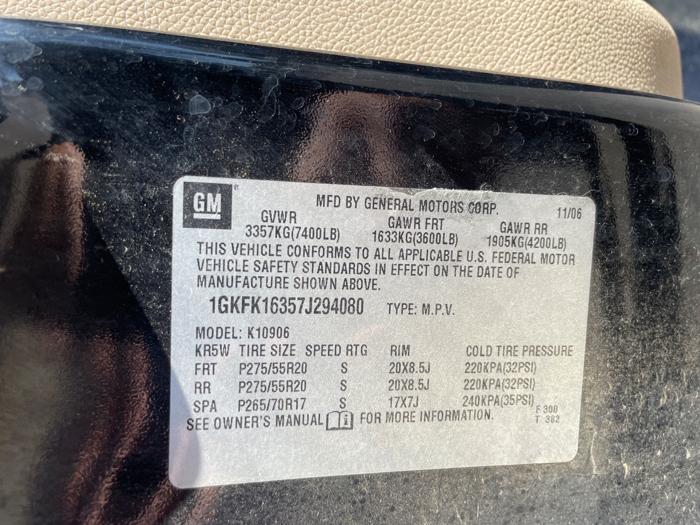 2007 gmc yukon-xl sle-1-1-2-ton-4wd with 258851 miles for sale near burnsville, minnesota d0590517fe904701930389ea65abc411.jpeg
