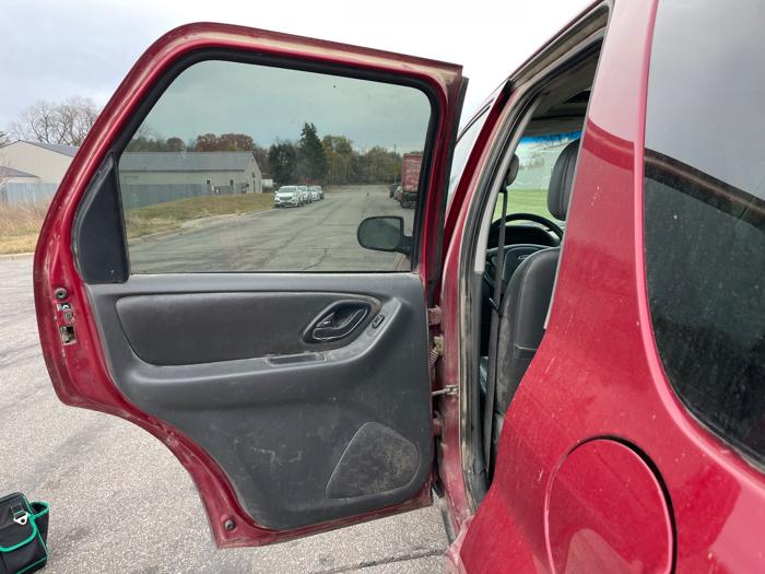 2004 ford escape with 115692 miles for sale near elk-river, minnesota d06e7ba085844c78ab317e6554d078f3.jpeg